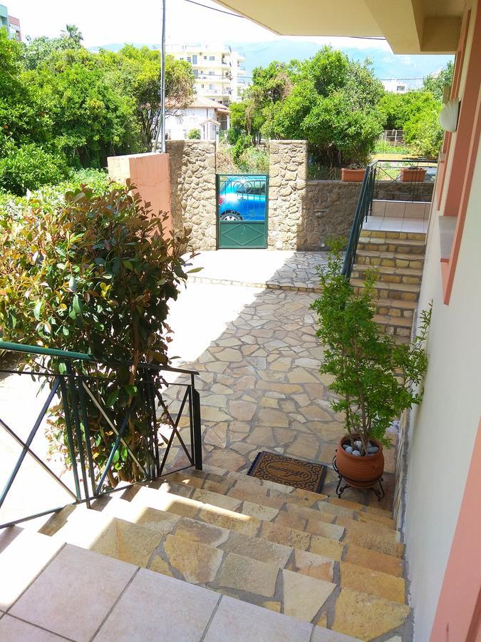 Limonchello Bed and Breakfast Kalamata Exteriör bild